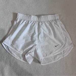 Nike White Athletic Shorts Lightweight Moisture-Wicking
